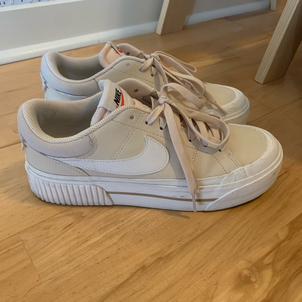 COPY - 2022
Women’s size 8  Nike Court Legacy Lift 'Pearl White'